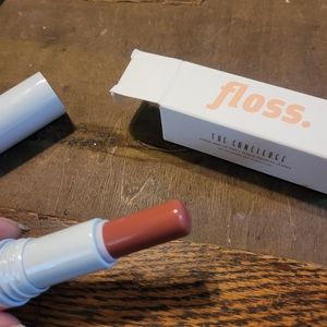 Floss Concierge cheek and lip tint